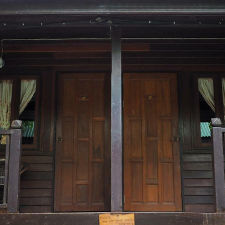 Baan Kong Homestay Phra Nakhon Si Ayutthaya Exterior photo